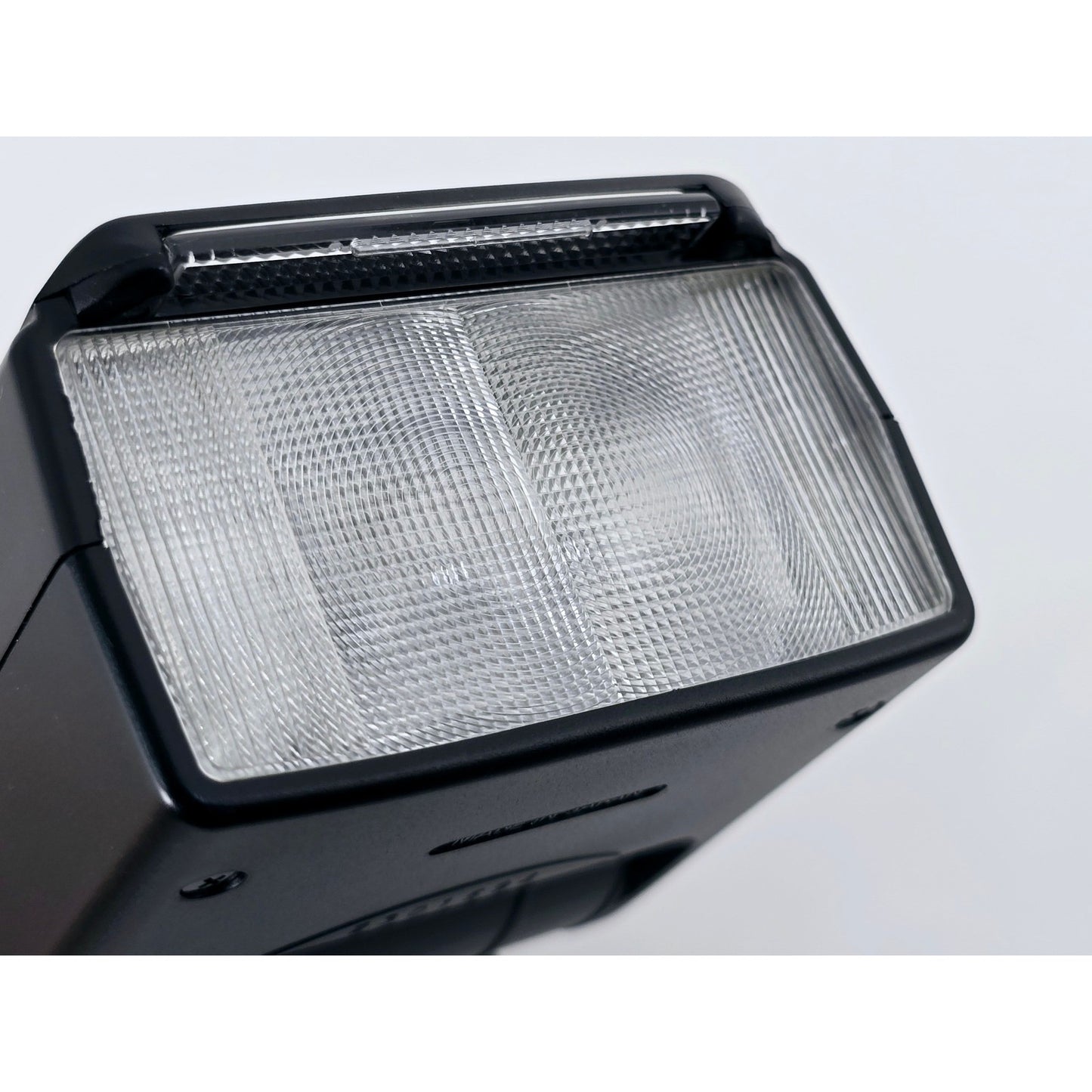 [Pre-owned] Nikon Speedlight SB-28 Shoe Mount Flash — Mint — Japan #5202