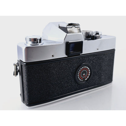 [Pre-owned] Minolta SRT Super Silver SLR 35mm Film Camera (Body Only) — Near MINT — Japan #2461