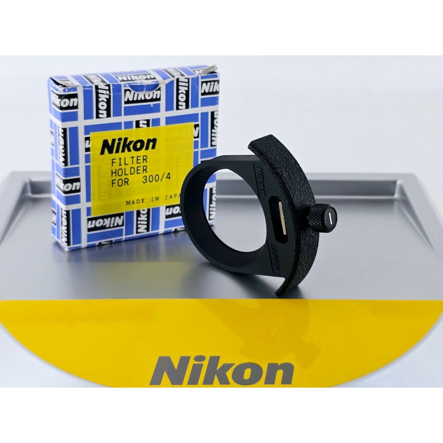 [Pre-owned] Genuine Nikon 39mm Gelatin Filter Holder for 300mm f/4 — Unused — Japan #3858