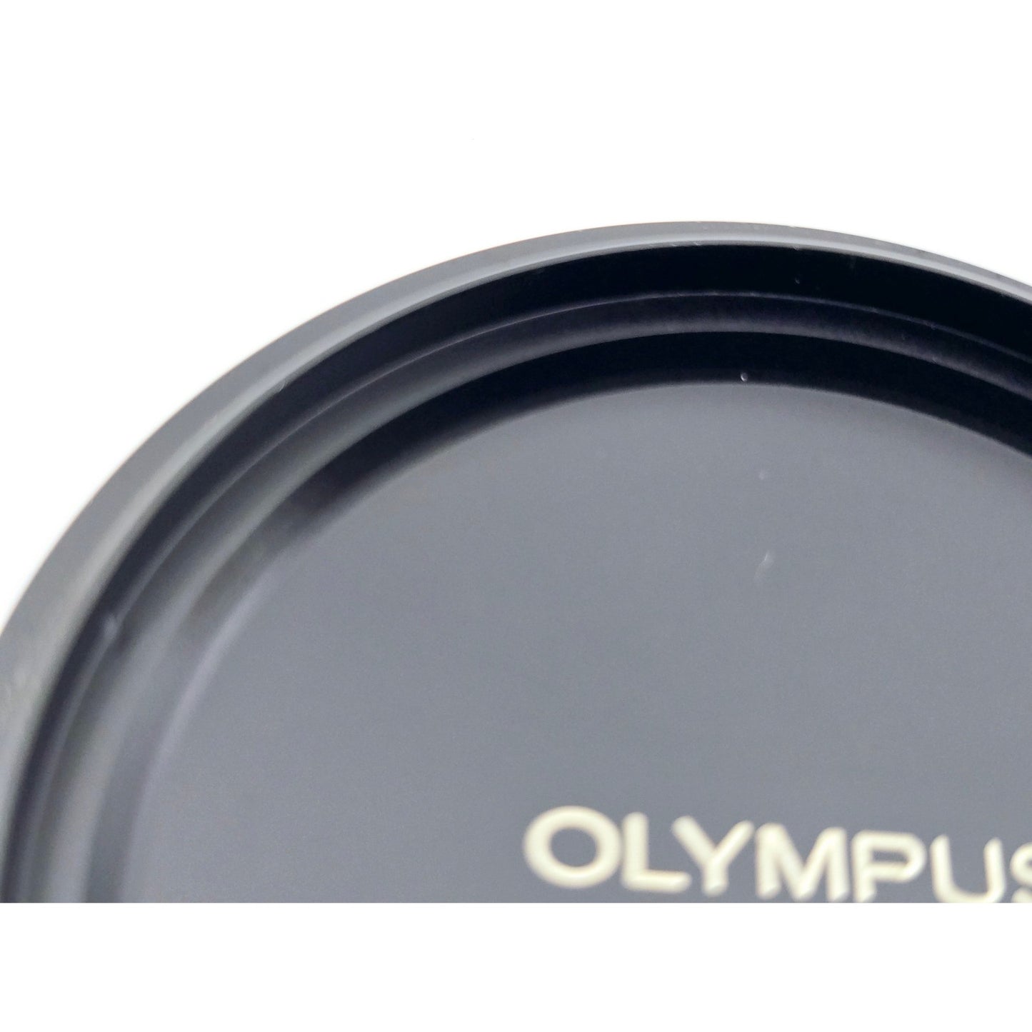 [Pre-owned] Olympus Classic OM 72mm Metal Screw-in Front Lens Cap — Top MINT — Japan #4606