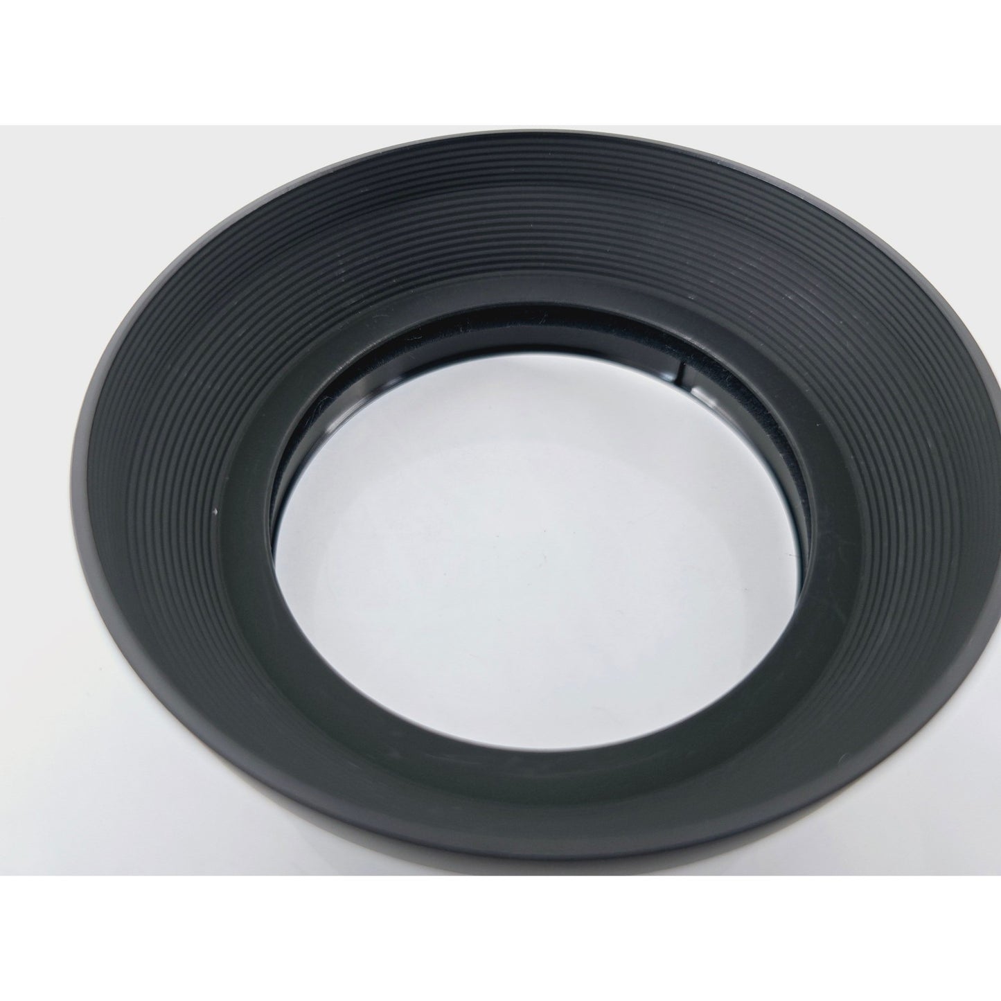 [Pre-owned] Canon W-62 Metal Lens Hood for New FD 35-70mm F4 Lens — MINT — Japan #2542