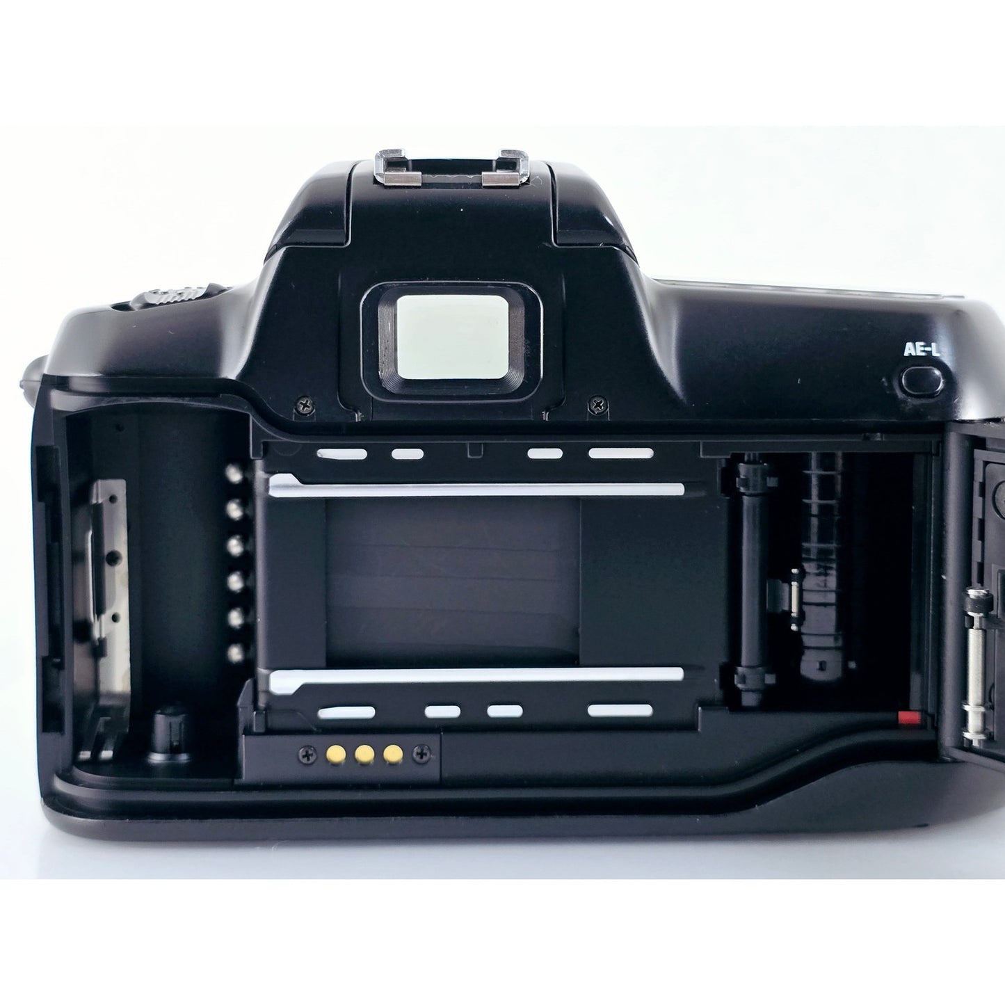[Pre-owned] Nikon F50 Panorama SLR 35mm Film Camera (Body Only) — Near MINT+++ — Japan #3846