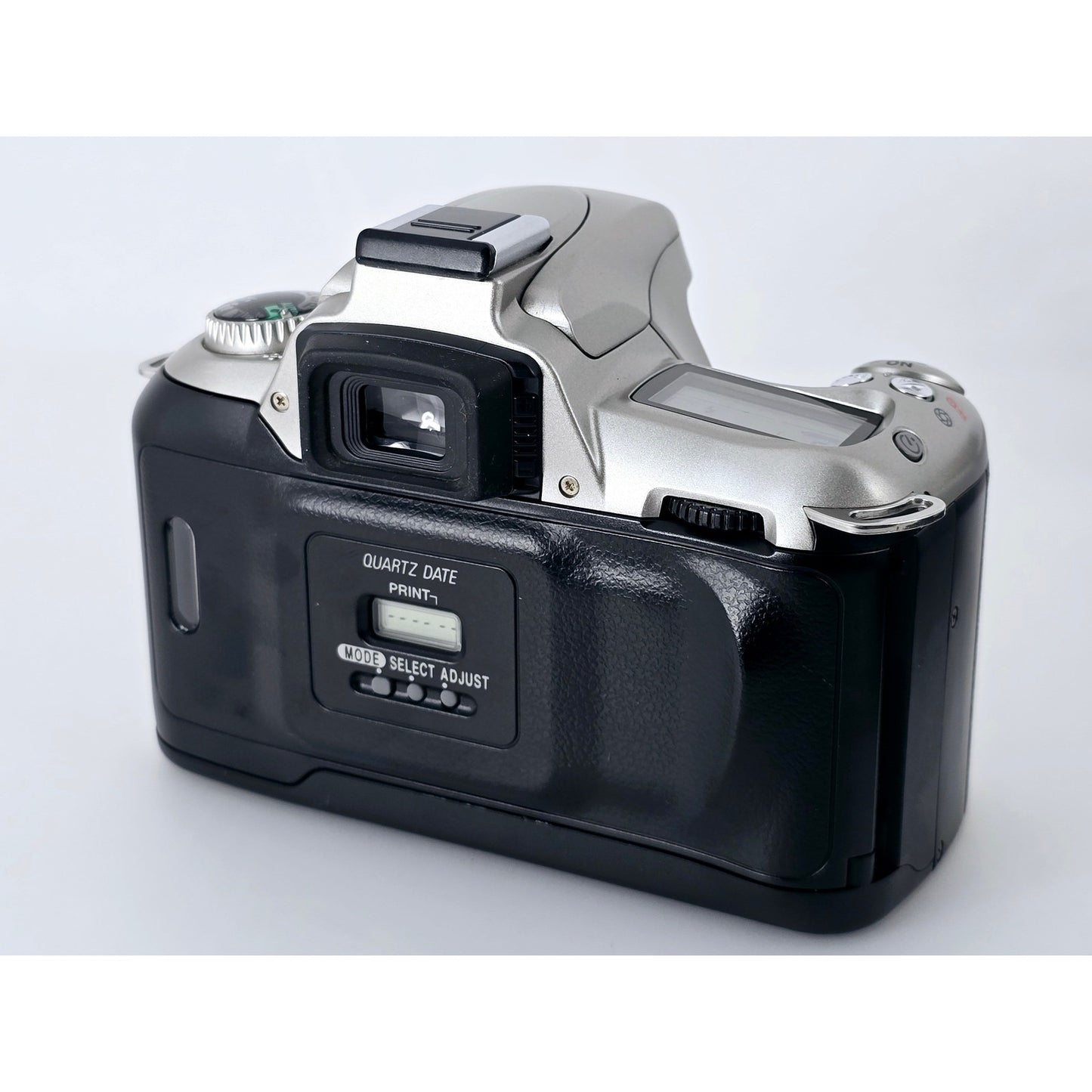 [Pre-owned] Nikon US 35mm Film SLR Camera Body — MINT — Japan #4718