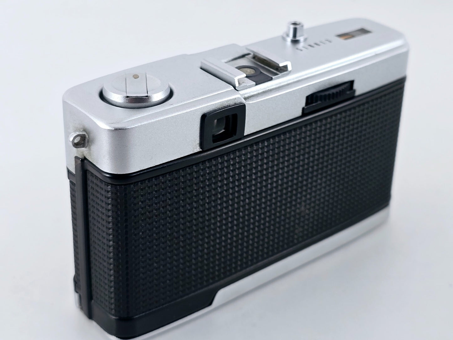 Red Flag OK🌸[Near MINT] Olympus Trip 35 Point & Shoot 35mm Film Camera Japan