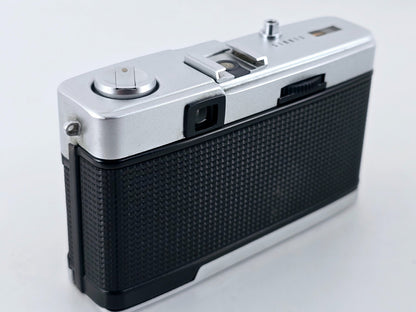 Red Flag OK🌸[Near MINT] Olympus Trip 35 Point & Shoot 35mm Film Camera Japan