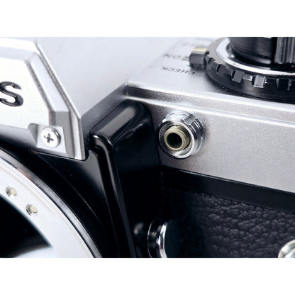 [Pre-owned] Olympus OM10 SLR 35mm Film Camera (Body Only) — Near MINT+++ — Japan #4599
