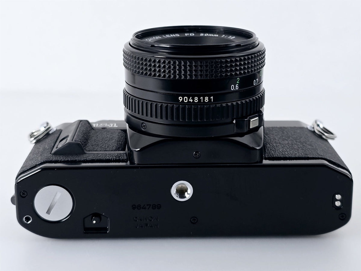 [Pre-owned] Canon AV-1 SLR Film Camera with New FD 50mm f/1.8 Lens — Near Mint — Japan #4929
