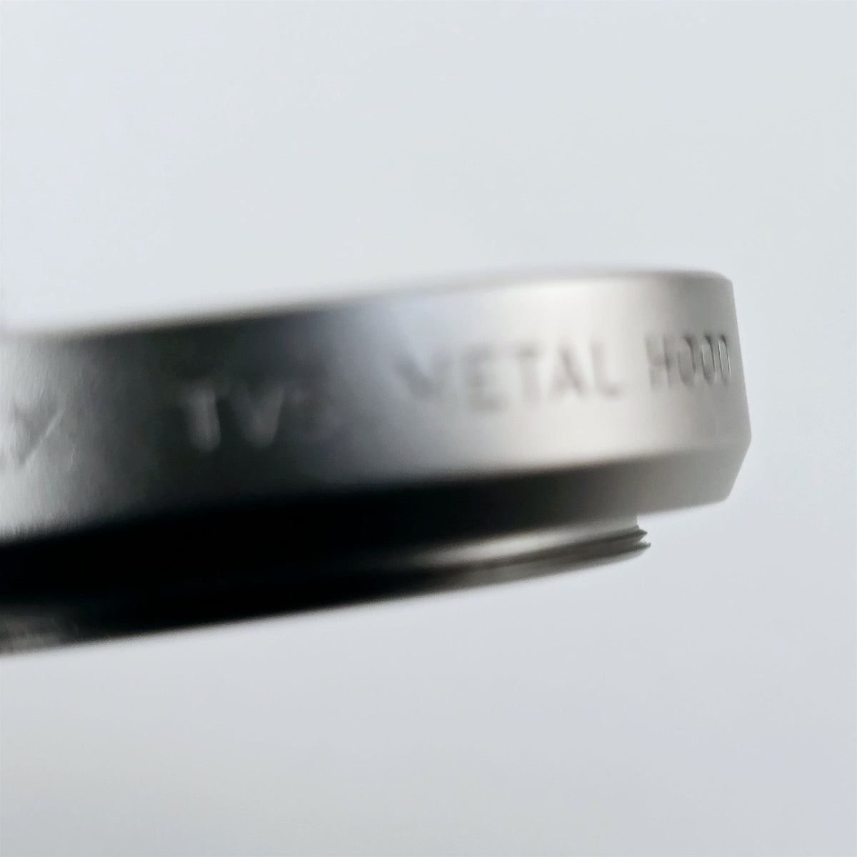 [Pre-owned] Contax TVS Genuine Metal Lens Hood for TVS / TVS II — Top Mint — Japan #5725
