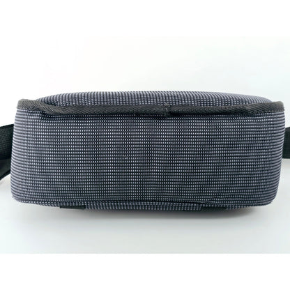 [Pre-owned] Genuine Canon Camera Lens Shoulder Bag Nylon Black — Near MINT — Japan #4804