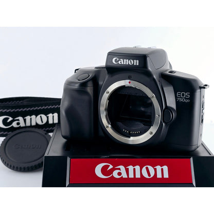[Pre-owned] Canon EOS 750 QD 35mm Film Camera Body Only — MINT — Japan #3850