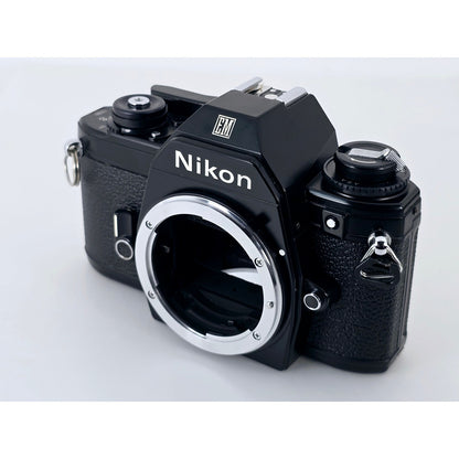 [Pre-owned] Nikon EM SLR 35mm Film Camera Body Only — Near MINT — Japan #5178