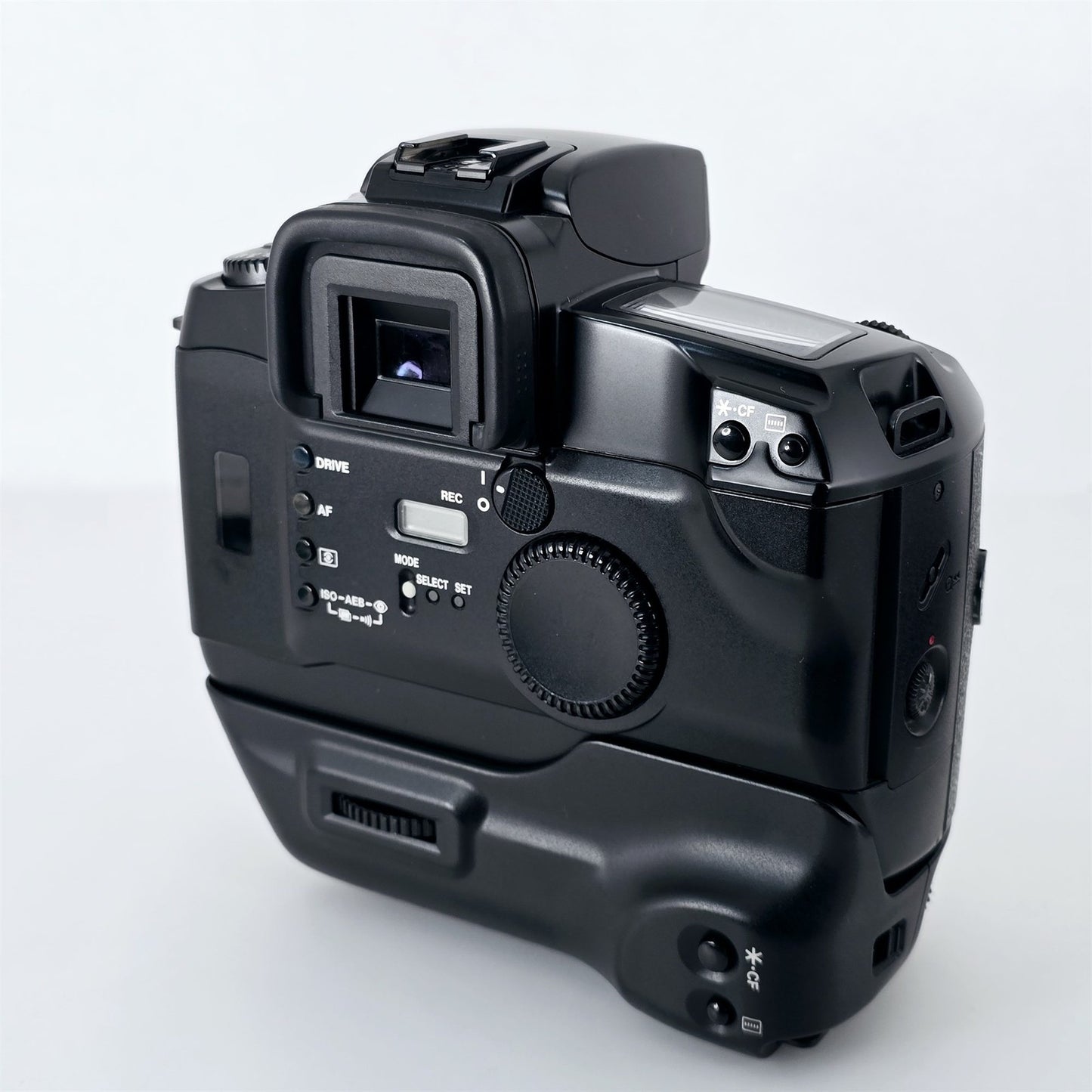 [Pre-owned] Canon EOS 5 QD 35mm SLR Film Camera w/ Vertical Grip VG10 — Near Mint — Japan #5417