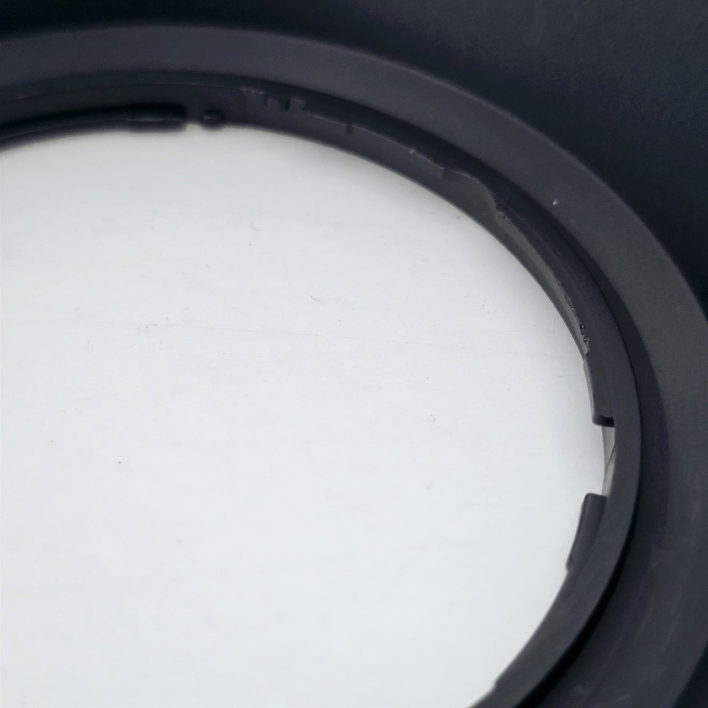 [Pre-owned] Nikon HB-18 Bayonet Lens Hood for AF 28-105mm f/3.5-4.5D — Near Mint — Japan #5378