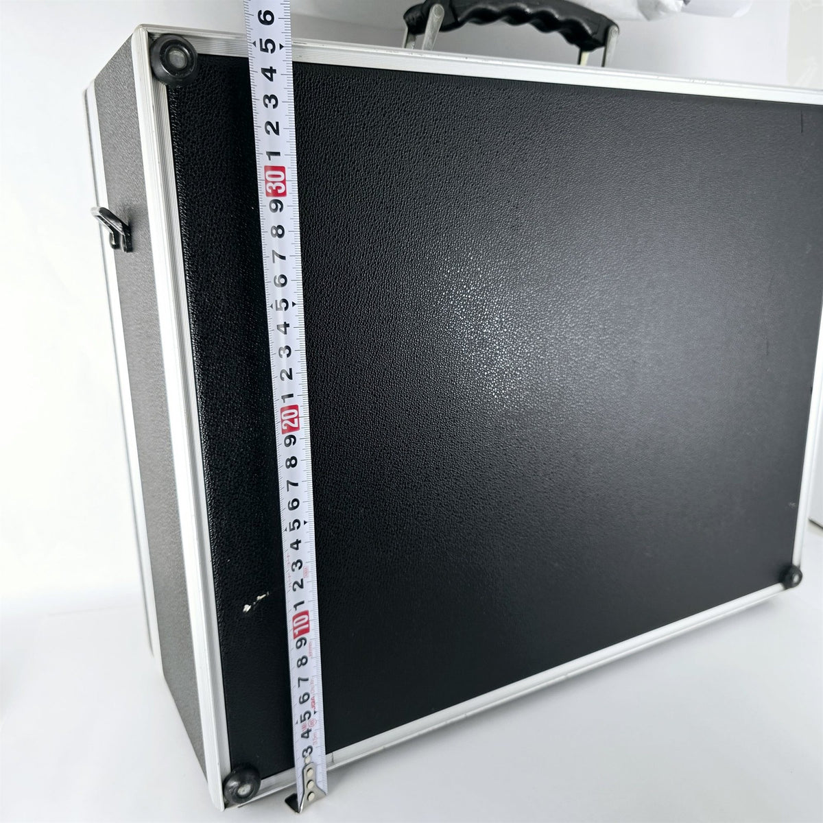 [Pre-owned] Hasselblad Hard Camera Storage Case (Medium, No Key) — Near Mint — Japan #5502