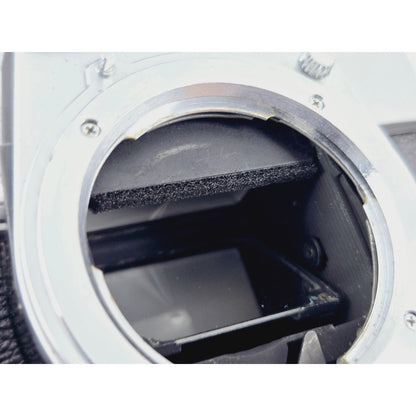 [Pre-owned] Minolta SRT Super 35mm Film SLR Camera Body — Near MINT — Japan #2453