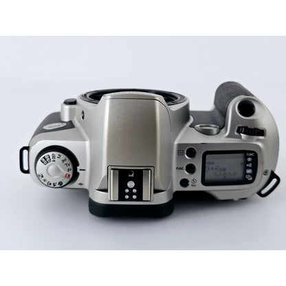[Pre-owned] Canon EOS Kiss (Rebel XS/500) 35mm Film Camera Body Only — MINT — Japan #3735