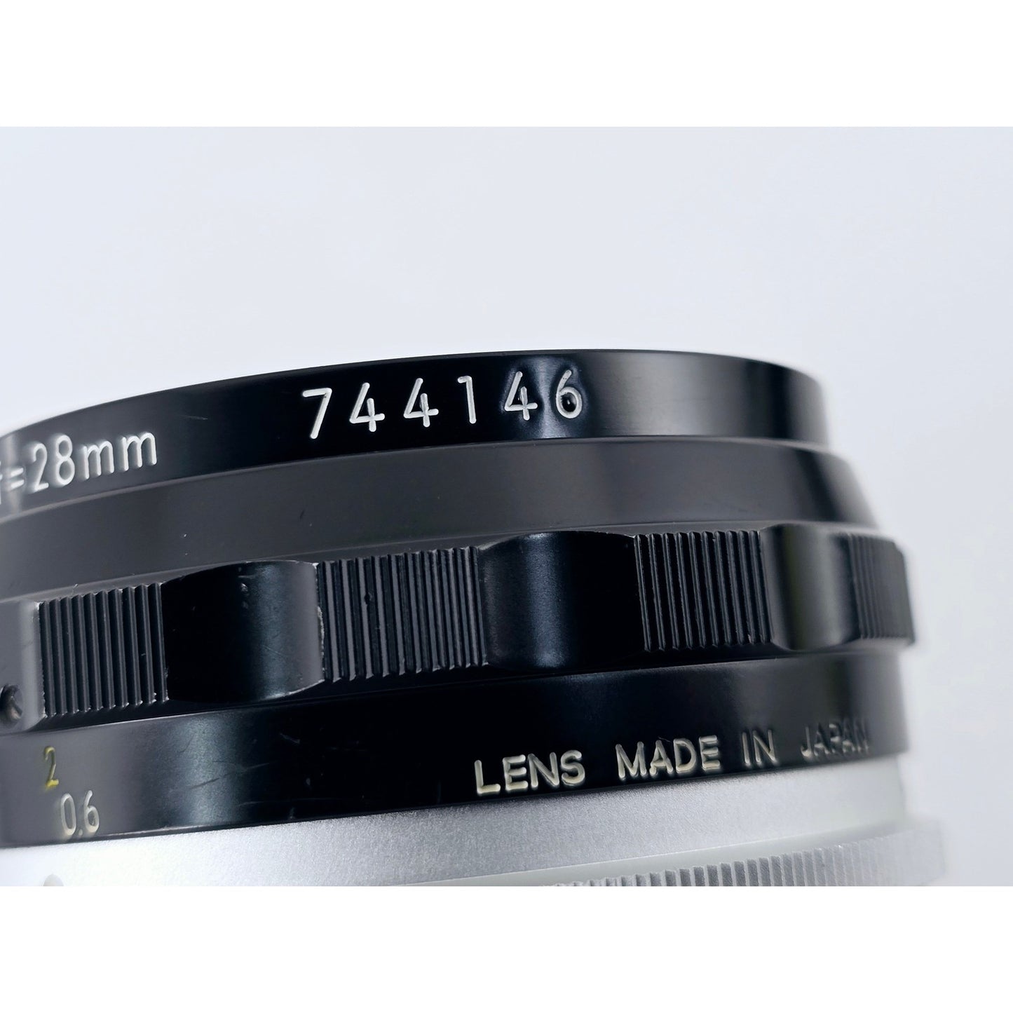 [Pre-owned] Nikon Non-Ai Nikkor-H Auto 28mm F3.5 Wide Angle MF Lens — Near MINT — Japan #4819
