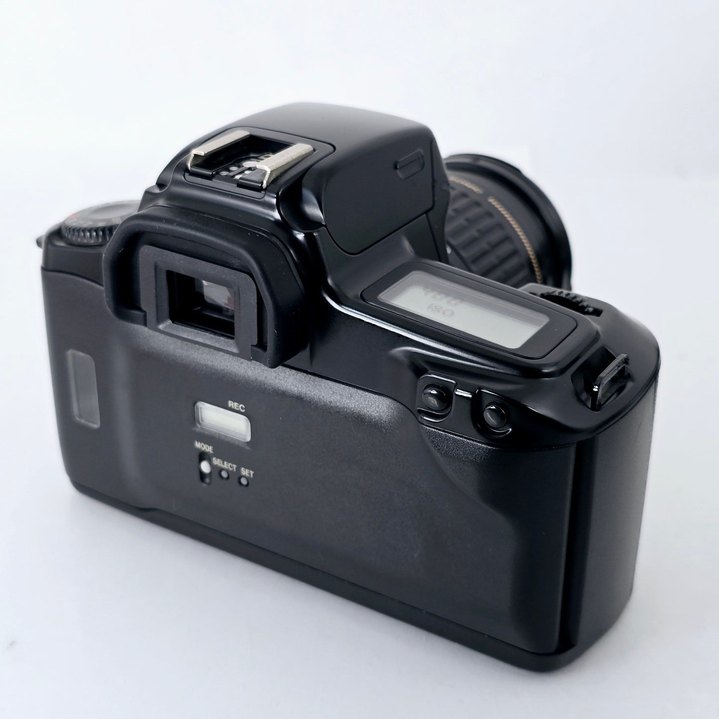 [Pre-owned] Canon EOS 1000 QD Film Camera with EF 28-80mm f/3.5-5.6 II AF Lens — Near MINT — Japan #4039