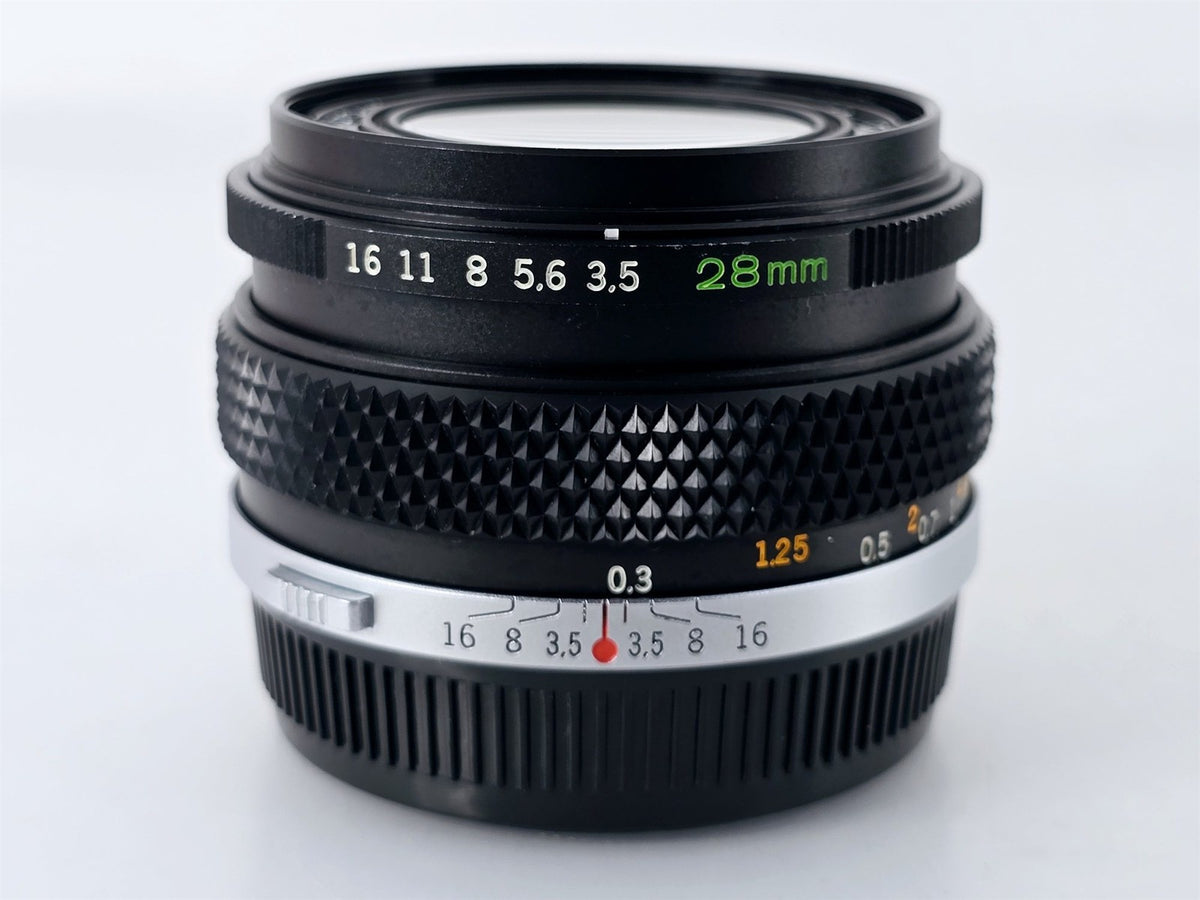 [Pre-owned] Olympus OM System G.Zuiko Auto-W 28mm F3.5 MF Lens — Near Mint+++ — Japan #4063