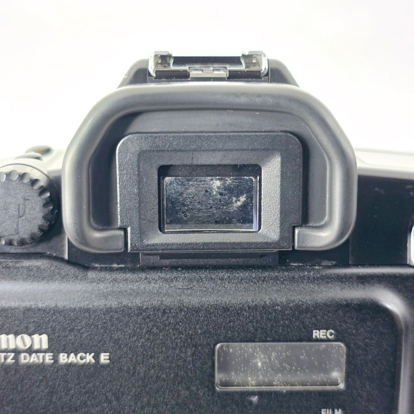 [Pre-owned] Canon EOS 650 35mm Film Camera with EF 28-70mm f/3.5-4.5 AF Lens — Near MINT — Japan #4183