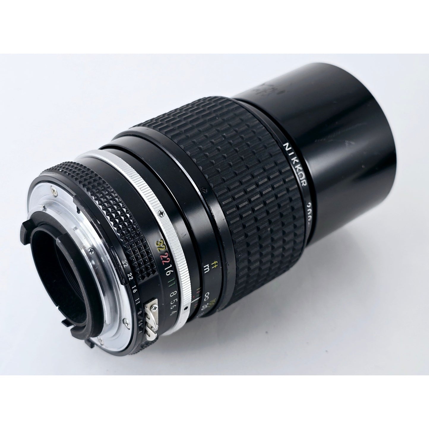 [Pre-owned] Nikon Ai Nikkor 200mm F4 MF Telephoto Lens — Near MINT — Japan #2807