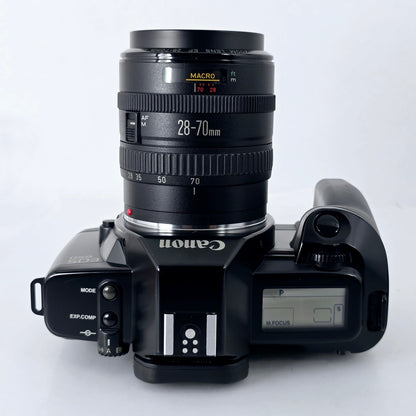 [Pre-owned] Canon EOS 650 35mm Film Camera with EF 28-70mm f/3.5-4.5 AF Lens — Near MINT — Japan #4183