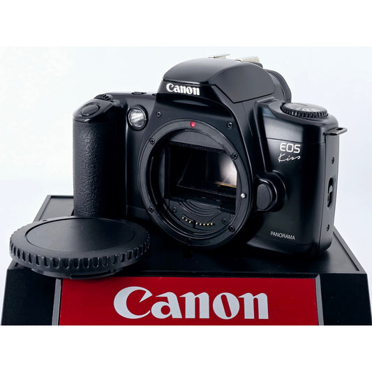 [Pre-owned] Canon EOS Kiss (Rebel XS/500) 35mm Film Camera Body Only — MINT — Japan #3901