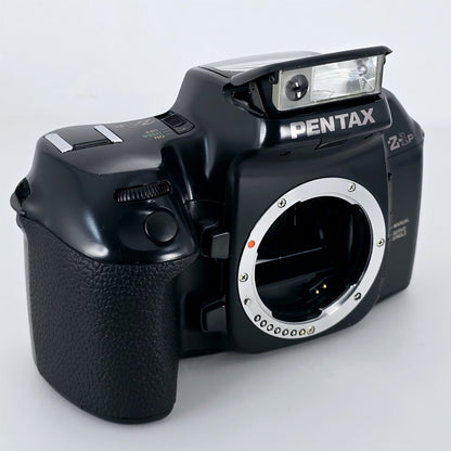 [Pre-owned] Pentax Z-1P 35mm SLR Film Camera Body — Near Mint+++ — Japan #5825