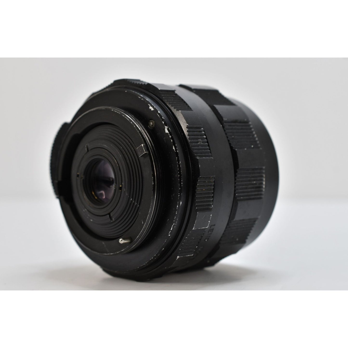 [Pre-owned] Pentax SMC Super-Multi-Coated Takumar 28mm f3.5 MF Lens M42 — Near MINT — Japan #2336