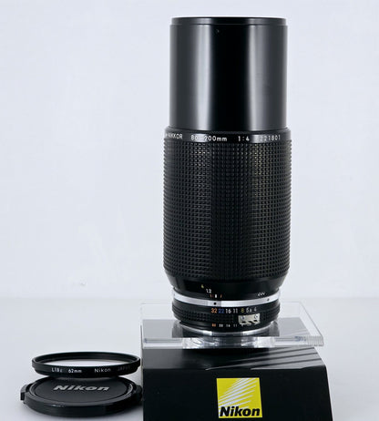 [Pre-owned] Nikon Zoom Nikkor 80-200mm f/4 MF Telephoto Lens — Near Mint — Japan #5667