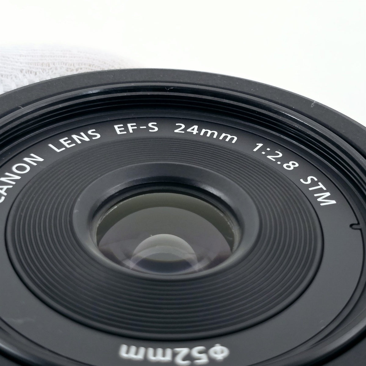 [Pre-owned] Canon EF-S 24mm f/2.8 STM Wide Angle Prime AF Lens — Near Mint+++ — Japan #5603
