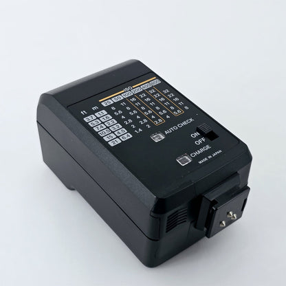 [Pre-owned] Olympus T18 Electronic Flash Unit for 35mm Film Camera — Mint — Japan #5517