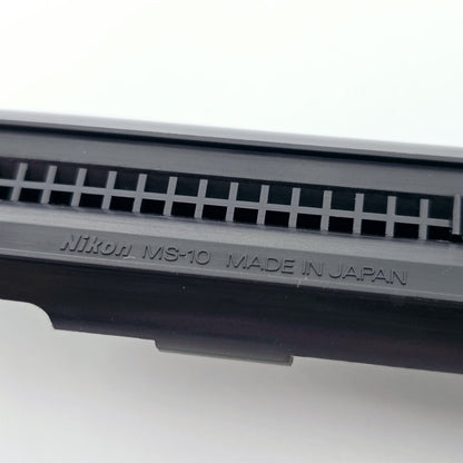 [Pre-owned] Genuine Nikon MB-10 Battery Grip for N90 N90s F90 F90s — Near Mint — Japan #5408