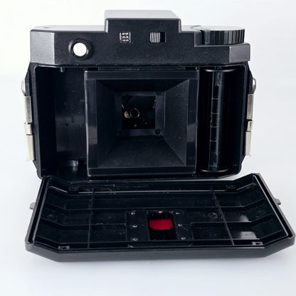 [Pre-owned] Holga 120 FN Medium Format Film Camera Black — Top Mint — Japan #5542