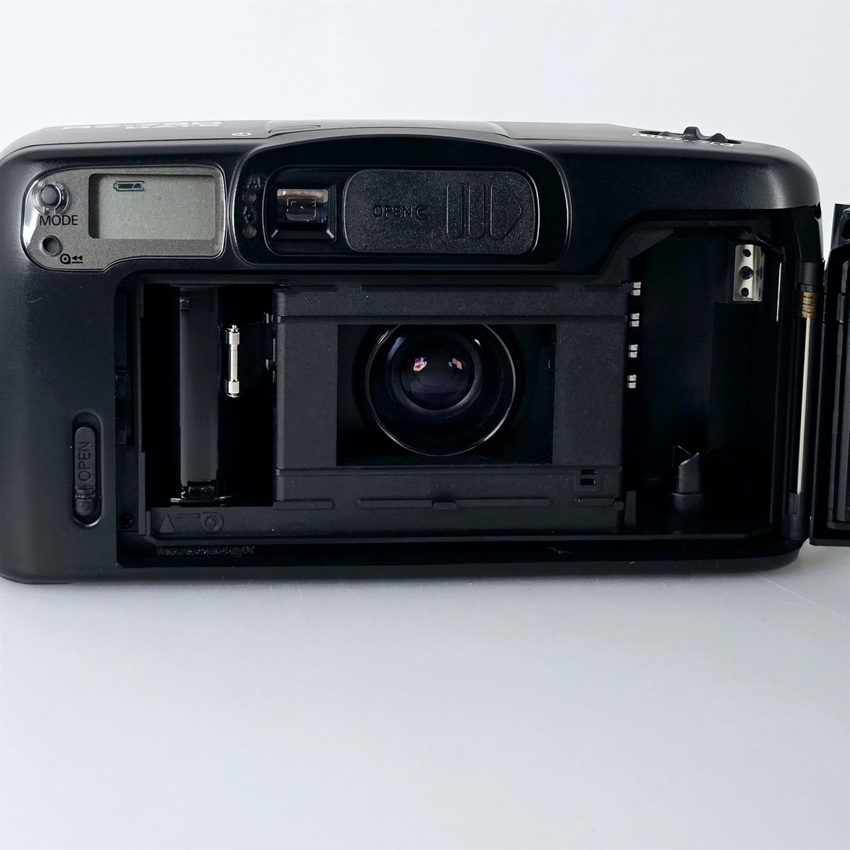 [Pre-owned] Ricoh RZ-780 Date Point & Shoot 35mm Film Camera (Black) — Mint — Japan #5805
