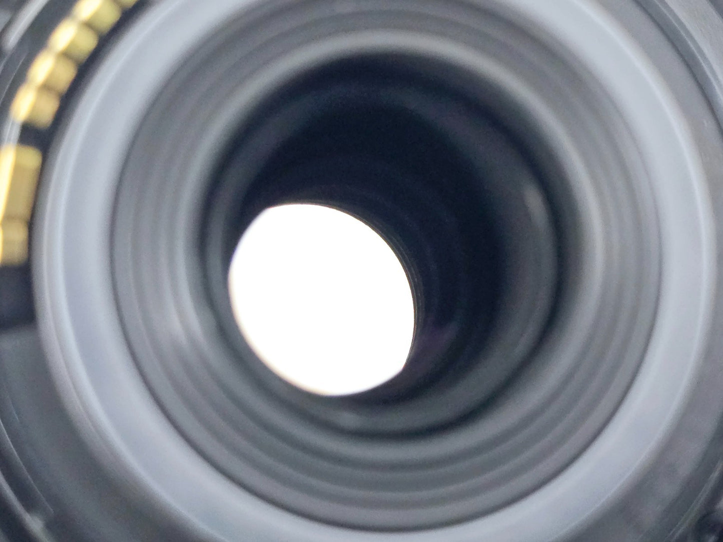 🌸[MINT] Canon EF-S 55-250mm F4-5.6 IS Telephoto Zoom Lens Genuine From Japan