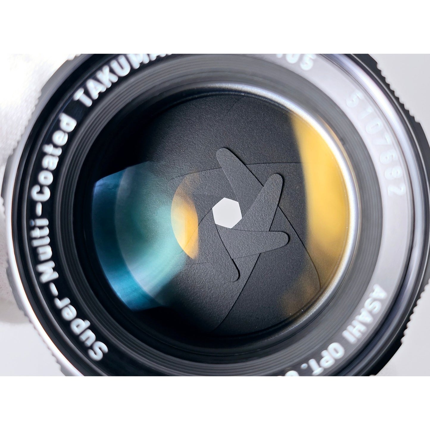 [Pre-owned] Pentax Super Multi Coated Takumar 105mm F2.8 SMC MF Lens M42 — Near MINT — Japan #4319