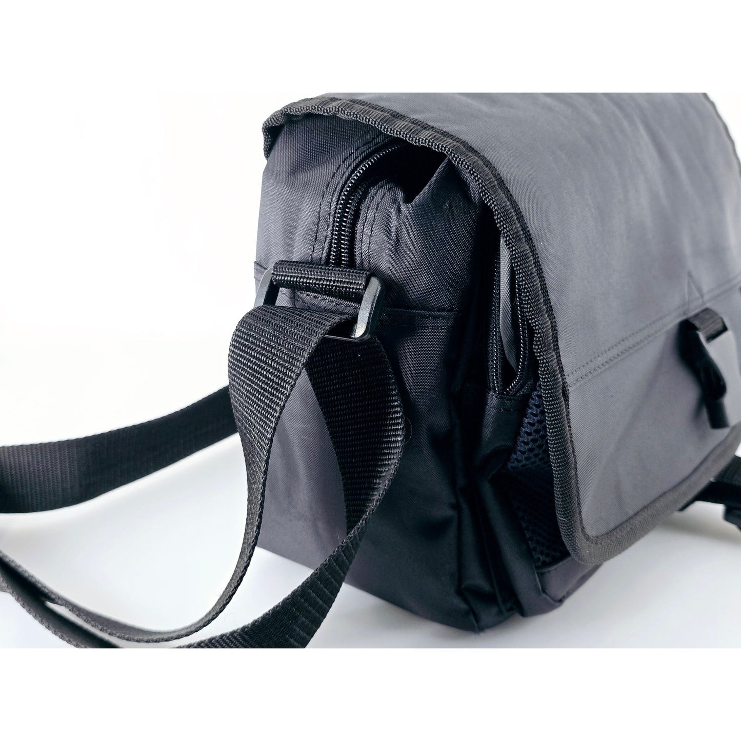 [Pre-owned] Genuine Minolta Camera Lens Shoulder Bag (Nylon, Black) — Near MINT — Japan #5073