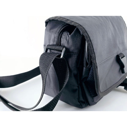[Pre-owned] Genuine Minolta Camera Lens Shoulder Bag (Nylon, Black) — Near MINT — Japan #5073