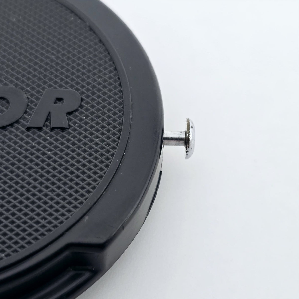 [Pre-owned] Nikon Nikkor 52mm Pin-Type Clip-On Front Lens Cap (Set of 2) — Near Mint — Japan #5532