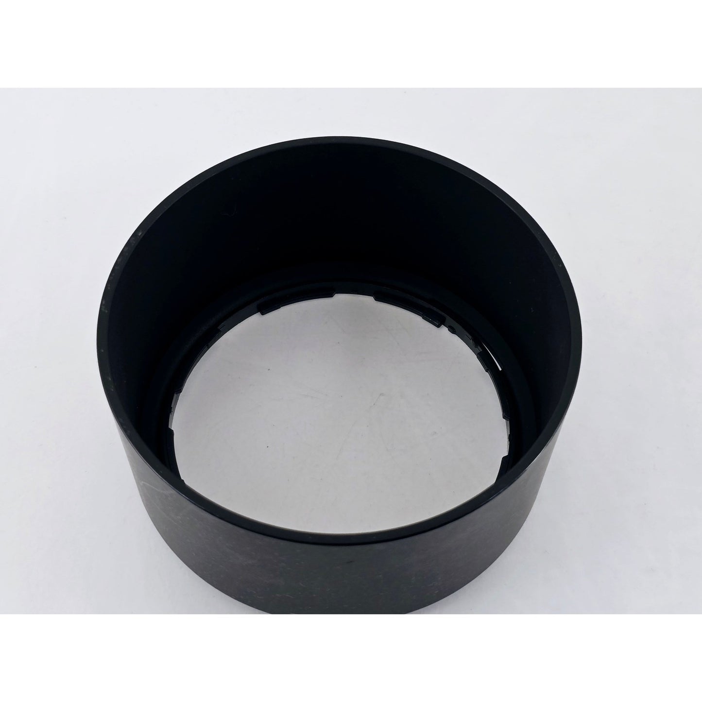 [Pre-owned] Nikon HB-62 Bayonet Lens Hood for AF-S 85mm f/1.8G — MINT — Japan #4175