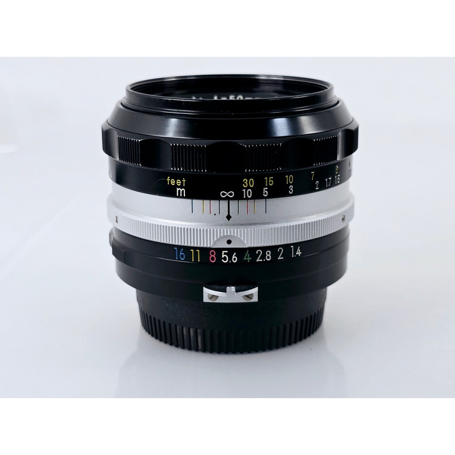 [Pre-owned] Nikon Non-Ai Nikkor-S.C Auto 50mm F1.4 MF Lens for F F2 — Near MINT — Japan #3125