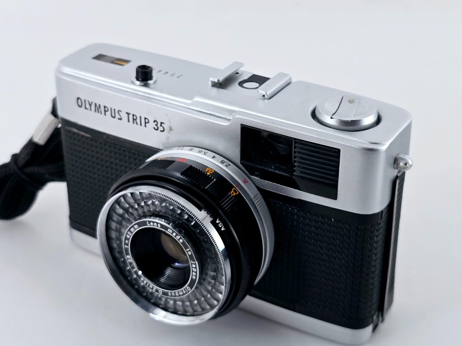 Red Flag OK🌸[Excellent+++++] Olympus Trip 35 Point & Shoot Film Camera Japan