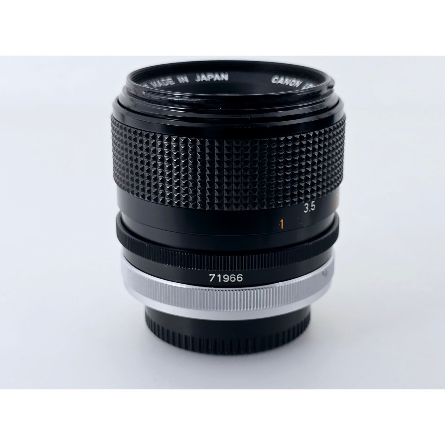 [Pre-owned] Canon FD 100mm F2.8 S.S.C. MF Telephoto Lens — Near MINT — Japan #4836