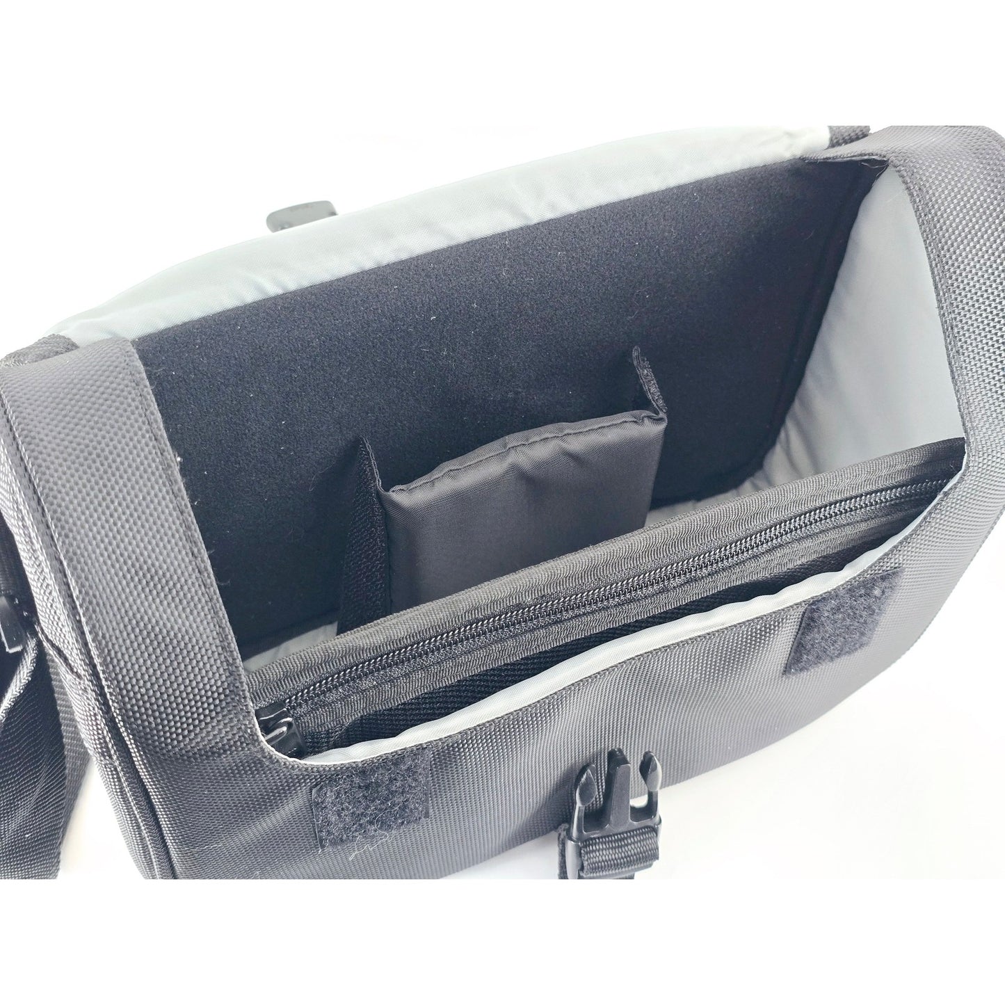 [Pre-owned] Genuine Canon EOS Digital Camera Bag Nylon Black — MINT — Japan #4934