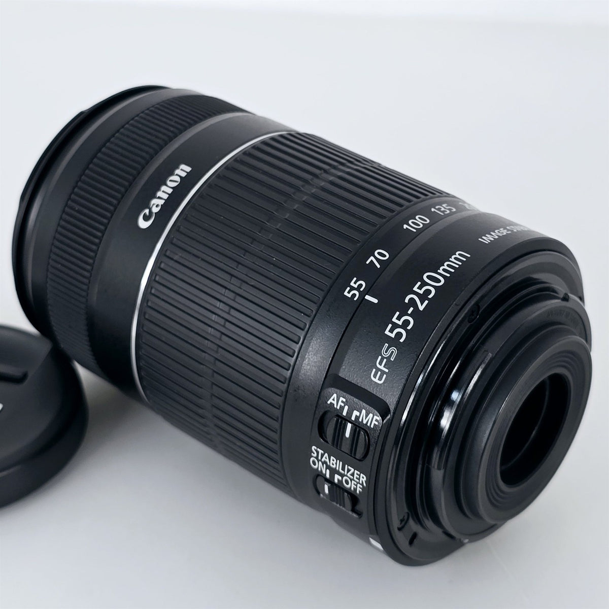[Pre-owned] Canon EF-S 55-250mm f/4-5.6 IS II Zoom AF Lens — Near Mint+++ — Japan #5773