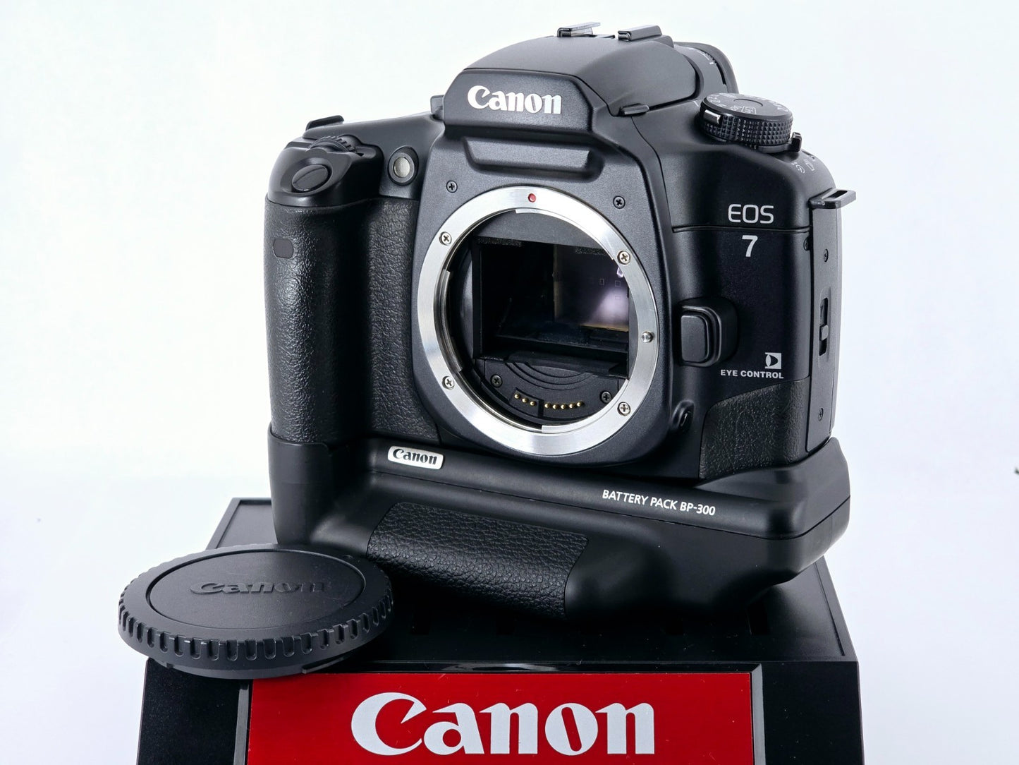 🌸[MINT] Canon EOS 7 ELAN 7E 35mm Film Camera Body Only w/BP-300 From Japan