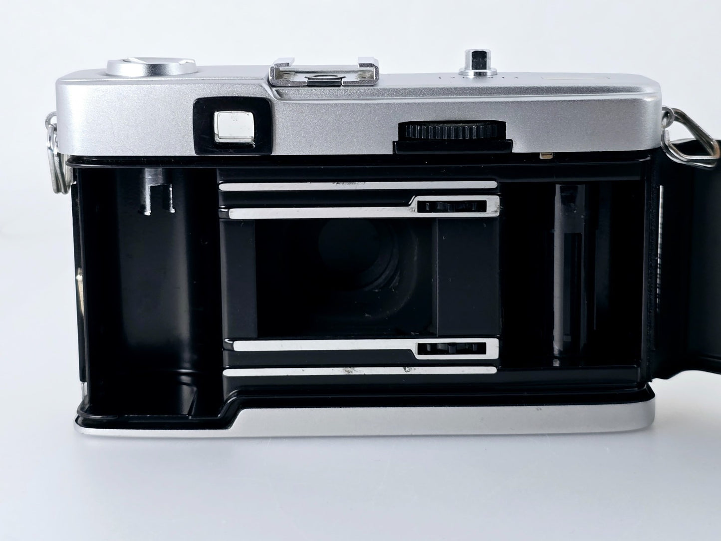 Red Flag OK🌸[Near MINT] Olympus Trip 35 Point & Shoot 35mm Film Camera Japan