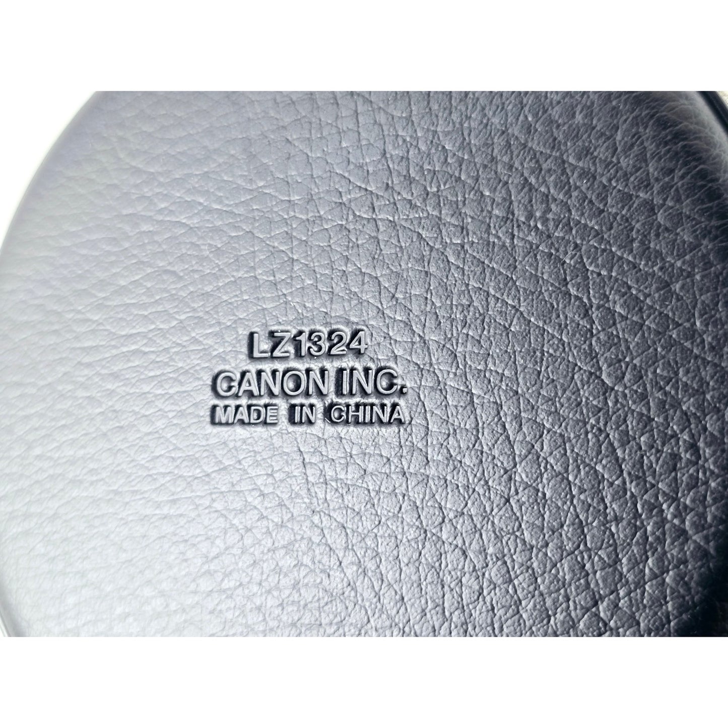 [Pre-owned] Canon LZ1324 Lens Case for EF 70-200mm f2.8L IS USM / 100-400mm — MINT — Japan #5144