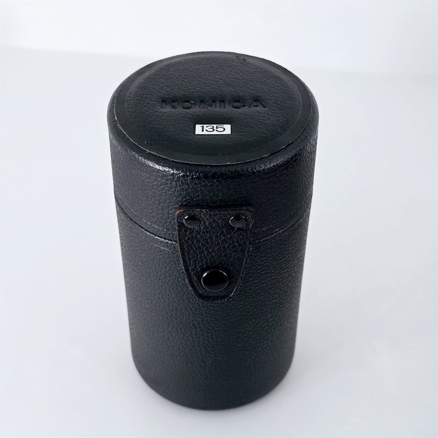 [Pre-owned] Konica Hard Lens Case for 28mm 135mm Lens — Near MINT — Japan #5266